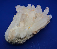 Lade das Bild in den Galerie-Viewer, M240 Bergkristall Top 4,70kg.
