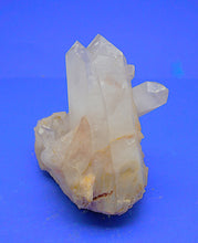 Lade das Bild in den Galerie-Viewer, M243 Bergkristall 1,30kg.
