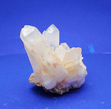 Lade das Bild in den Galerie-Viewer, M245 Bergkristall 1,70 kg.
