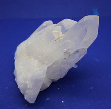 Lade das Bild in den Galerie-Viewer, M246 Bergkristall 1,0 kg.
