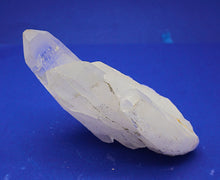 Lade das Bild in den Galerie-Viewer, M246 Bergkristall 1,0 kg.
