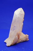 Lade das Bild in den Galerie-Viewer, M249 Bergkristall 1,10kg.
