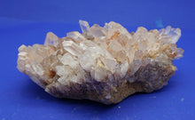 Lade das Bild in den Galerie-Viewer, M255 Bergkristall 2,30 kg.
