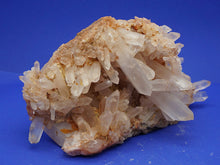 Lade das Bild in den Galerie-Viewer, M259 Bergkristall 4,0 kg.
