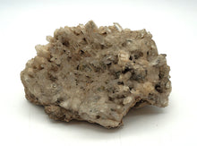 Lade das Bild in den Galerie-Viewer, M261 Bergkristall 1,70 kg.
