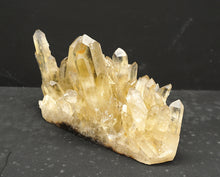 Lade das Bild in den Galerie-Viewer, M303 Citrin Stufe Top 1,20kg.
