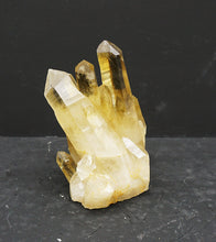 Lade das Bild in den Galerie-Viewer, M305 Citrin Stufe Top 0,60kg.
