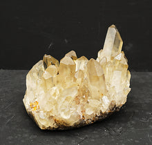 Lade das Bild in den Galerie-Viewer, M307 Citrin Stufe Top 0,60kg.
