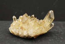 Lade das Bild in den Galerie-Viewer, M307 Citrin Stufe Top 0,60kg.
