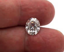 Lade das Bild in den Galerie-Viewer, M312 Moissanit Labor Diamant weiß 1,0ct.
