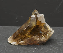 Lade das Bild in den Galerie-Viewer, M309 Citrin Stufe Top 0,60kg.
