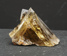 Lade das Bild in den Galerie-Viewer, M309 Citrin Stufe Top 0,60kg.
