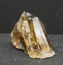 Lade das Bild in den Galerie-Viewer, M309 Citrin Stufe Top 0,60kg.
