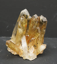 Lade das Bild in den Galerie-Viewer, M314 Citrin Stufe Top 0,50kg.
