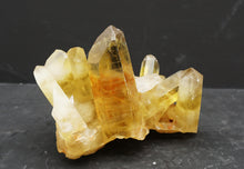 Lade das Bild in den Galerie-Viewer, M316 Citrin Stufe Top 0,70kg.
