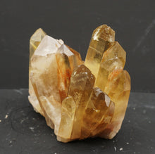 Lade das Bild in den Galerie-Viewer, M321 Citrin Stufe Top 1,10kg.
