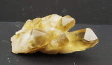 Lade das Bild in den Galerie-Viewer, M323 Citrin Stufe Top 1,0kg.
