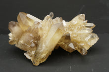 Lade das Bild in den Galerie-Viewer, M324 Citrin Stufe Top 2,20kg
