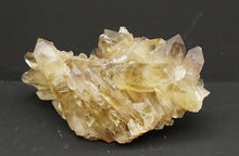 Lade das Bild in den Galerie-Viewer, M324 Citrin Stufe Top 2,20kg

