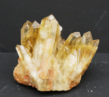 Lade das Bild in den Galerie-Viewer, M326 Citrin Stufe Top 1,60kg.
