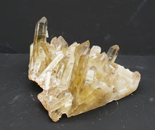 Lade das Bild in den Galerie-Viewer, M327 Citrin Stufe Top 1,0 kg.
