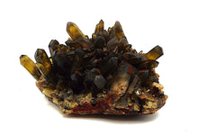 Lade das Bild in den Galerie-Viewer, M418 Rauchquarz Stufe 1,10 kg.
