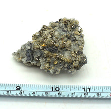 Lade das Bild in den Galerie-Viewer, M429 Bergkristall, Pyrit
