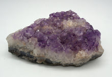 Lade das Bild in den Galerie-Viewer, M809 Amethyst 2,0 kg.
