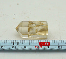 Lade das Bild in den Galerie-Viewer, M235 Obelisk Citrin
