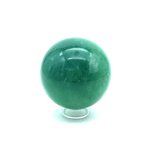 Lade das Bild in den Galerie-Viewer, O470 Kristall Kugel Fluorit 8 cm.
