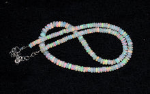 Lade das Bild in den Galerie-Viewer, O101 Opalkette Top 43 ct.
