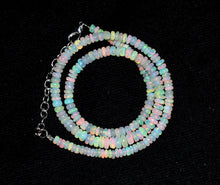 Lade das Bild in den Galerie-Viewer, O101 Opalkette Top 43 ct.
