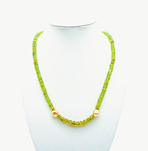 Load image into Gallery viewer, P056 Peridot Halskette facettiert
