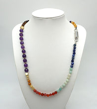 Lade das Bild in den Galerie-Viewer, P123 Halskette Steine Mix facettiert
