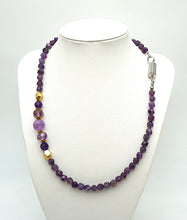 Lade das Bild in den Galerie-Viewer, P129 Amethyst Halskette facettiert
