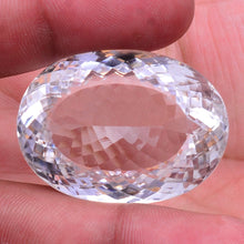 Lade das Bild in den Galerie-Viewer, E1012 Bergkristall Top 106,0ct. mit Zertifikat

