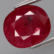 Lade das Bild in den Galerie-Viewer, E951 Rubin 3,26ct.
