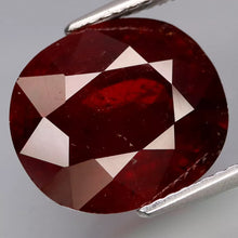 Lade das Bild in den Galerie-Viewer, E432 Spessartin Granat Top 9,07 ct.
