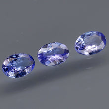 Lade das Bild in den Galerie-Viewer, E1156 Tansanit 3Stk 2,05ct.
