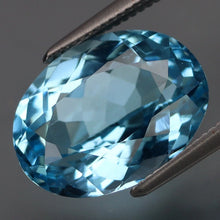 Lade das Bild in den Galerie-Viewer, E509 Topas blau 6,70ct.
