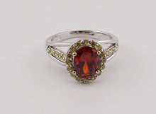Lade das Bild in den Galerie-Viewer, V127 Ring mit orangen Stein
