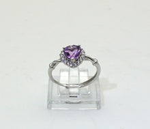 Charger l'image dans la galerie, V167 Ring mit Amethyst Herz
