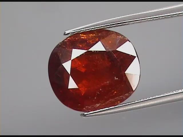 E428 Spessartin Granat groß 8,35 ct.