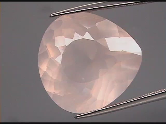 E1153 Rosenquarz Top 17,31ct.