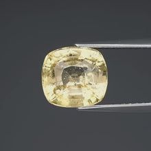 Laden und Abspielen von Videos im Galerie-Viewer, E1020 Grossular gelb 3,12ct.
