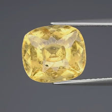 Laden und Abspielen von Videos im Galerie-Viewer, E1022 Grossular gelb 6,7ct.
