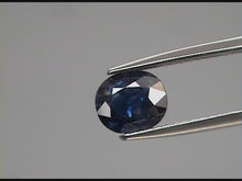 Laden und Abspielen von Videos im Galerie-Viewer, E1036 Safir blau 1,59ct.
