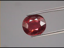 Laden und Abspielen von Videos im Galerie-Viewer, E1036 Rodolith Granat 4,46ct.
