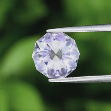Load and play video in Gallery viewer, E526 Amethyst purple 3.08ct.
