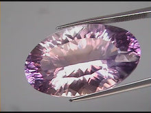 Laden und Abspielen von Videos im Galerie-Viewer, E1148 Amethyst Top 27,66ct.
